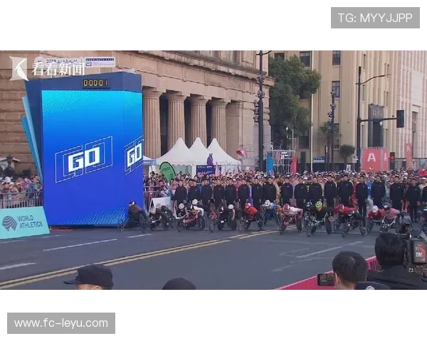 _夜光灯光冲刺赛:灯火下的速度较量_,灯光show _夜光灯光冲刺赛:灯火下的速度较量_,灯光show